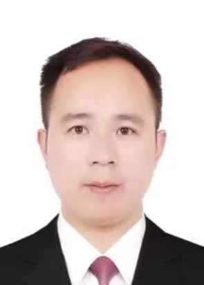 曾正華教師風(fēng)采簡介