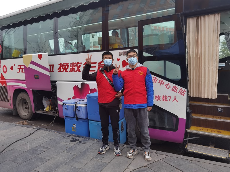 學(xué)生參與獻血活動