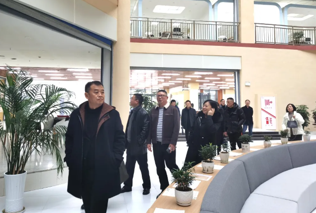 邱國(guó)援率隊(duì)到黔南州考察學(xué)習(xí)職業(yè)技能學(xué)歷雙提升工程有關(guān)工作