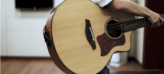 大家期待已久的第二屆校園十佳歌手大賽即將開(kāi)始，我們不見(jiàn)不散！