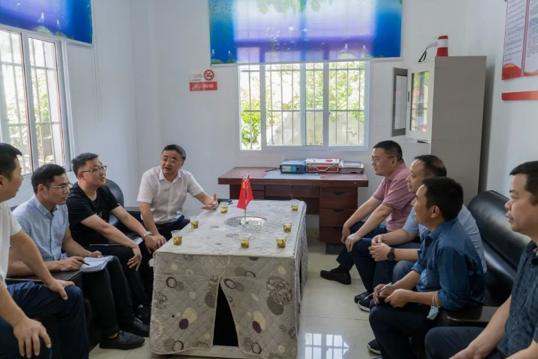 畢節(jié)工業(yè)職業(yè)技術學院主要領導深入鄉(xiāng)村振興聯(lián)系點開展走訪調(diào)研