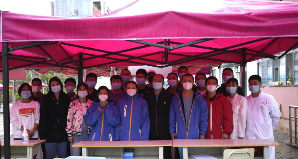 向你致敬，可親可愛(ài)的工職院抗疫人