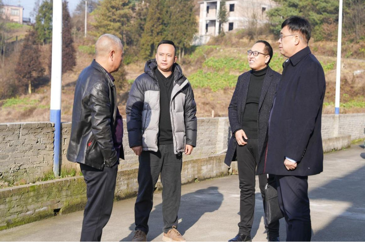 周杰同志深入鄉(xiāng)村振興聯(lián)系點(diǎn)開展走訪調(diào)研