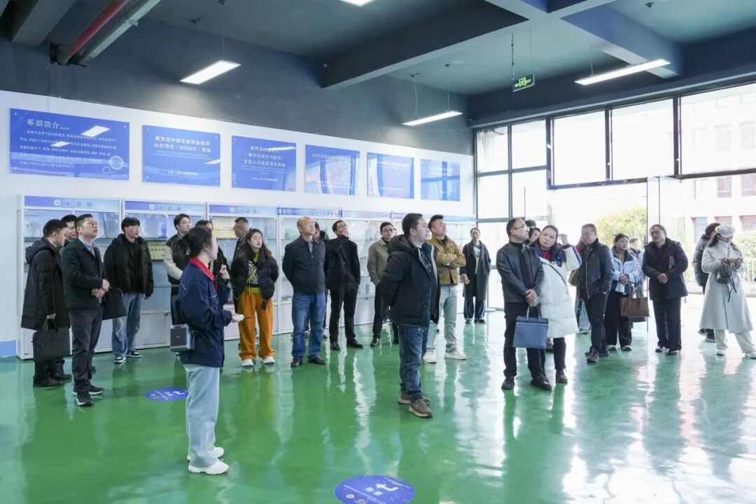 畢節(jié)市教育局率市內中高職院校到我院調研