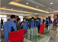 加強校企合作，深化產(chǎn)教融合  ——我院組織師生赴金海湖新區(qū)企業(yè)參觀學習